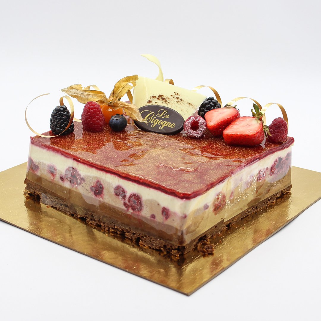 https://patisserielacigogne.com/wp-content/uploads/2020/10/Patisserie-La-Cigogne-The-Symphony-Cake.jpg